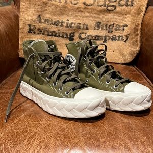 Size 6.5 Olive green high top converse